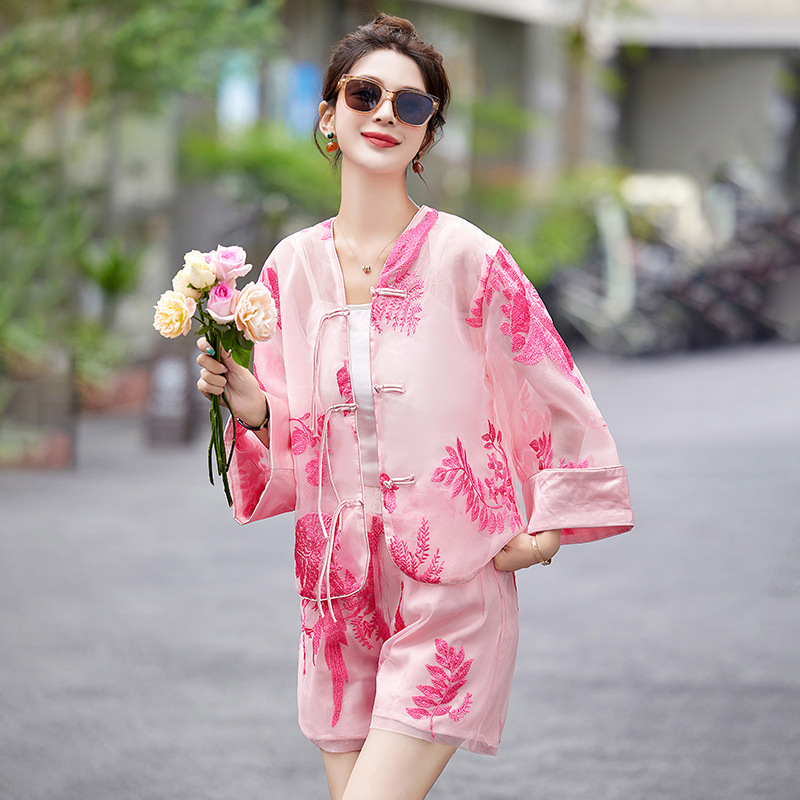 新中式女装重工刺绣短裤套装夏季气质名媛高显瘦小个子防晒两件套