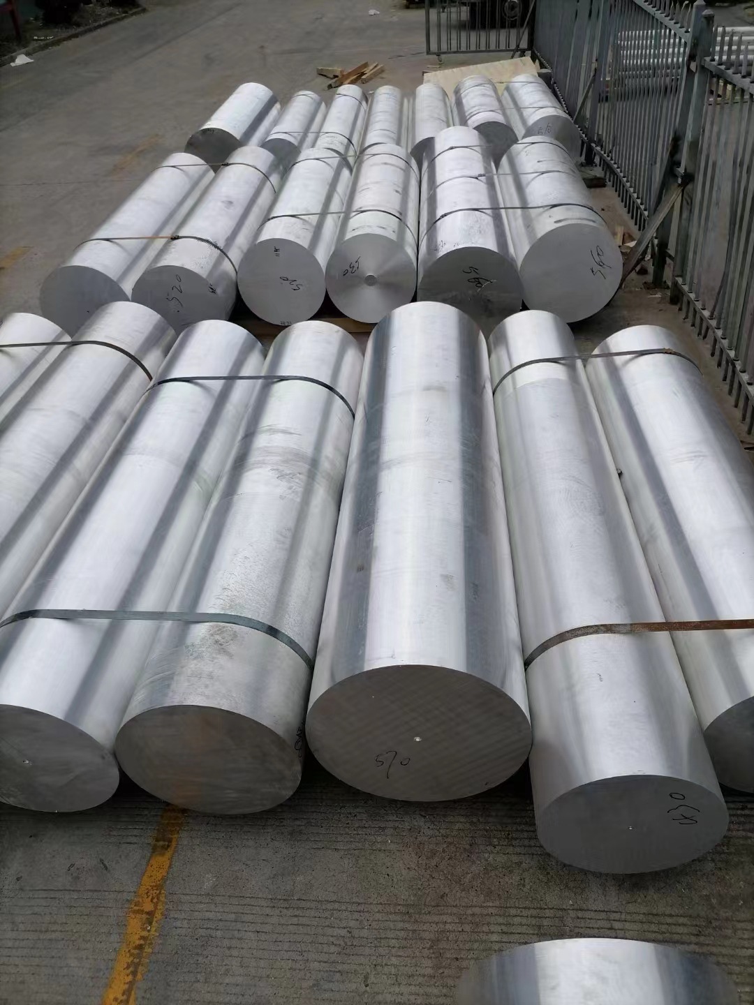 现货出售7050T7451航空超硬铝板 铝棒2024T3/T4/T351