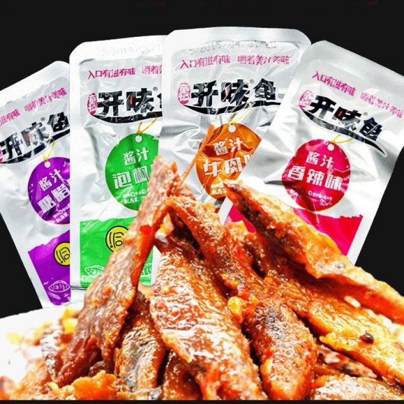 开味鱼香辣小鱼仔批发洞庭湖麻辣鱼干海味即食鱼零食品厂一件批发