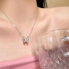 草莓晶蝴蝶项链女夏季高级感小众设计锁骨链2023年新款潮气质百搭
