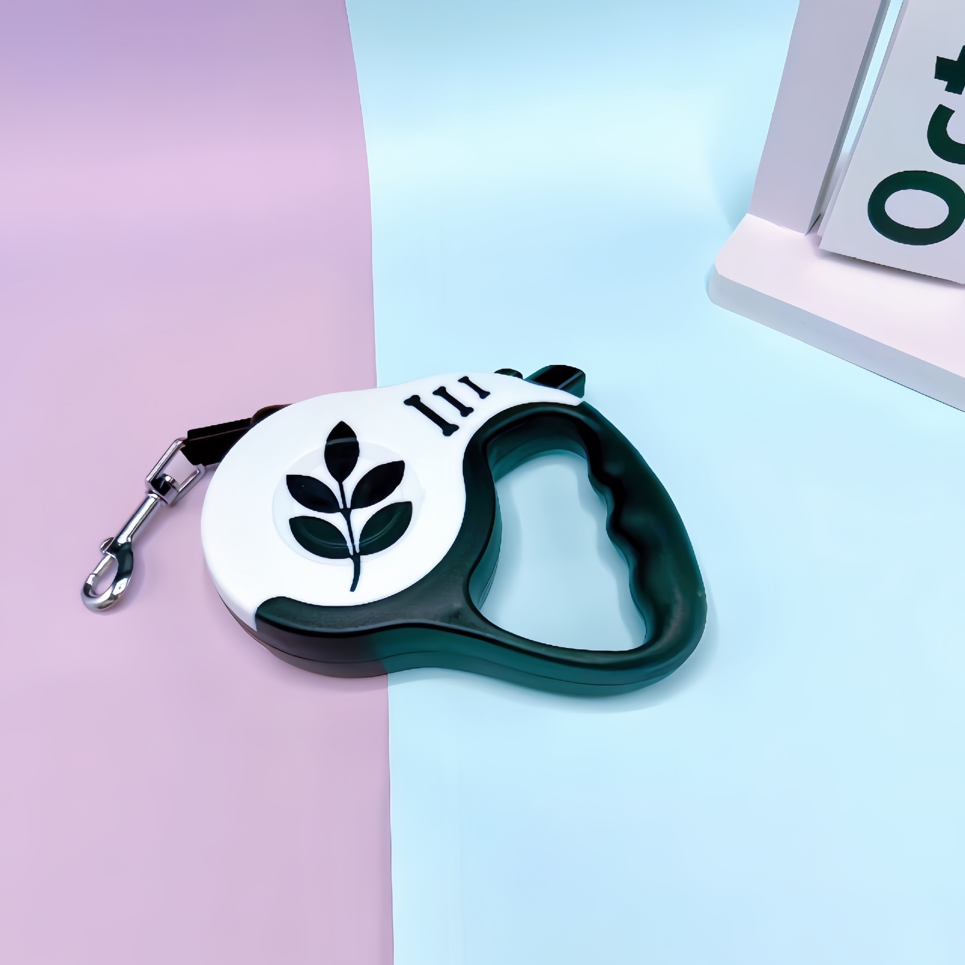 opp 잎은 흰색이다