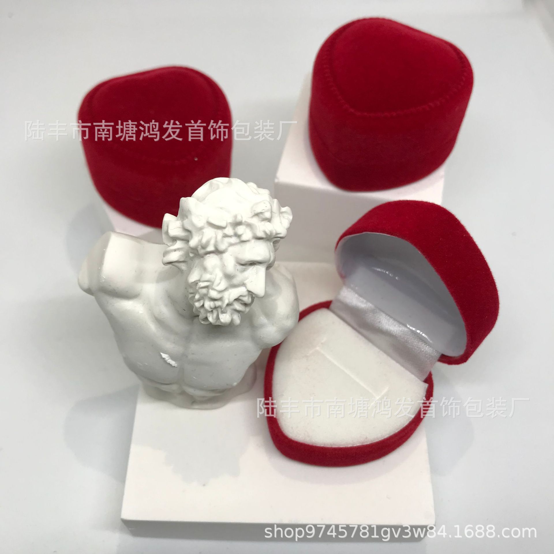 高档小桃心戒指盒爱心首饰盒珠宝耳钉植绒包装盒吊坠盒首饰礼盒