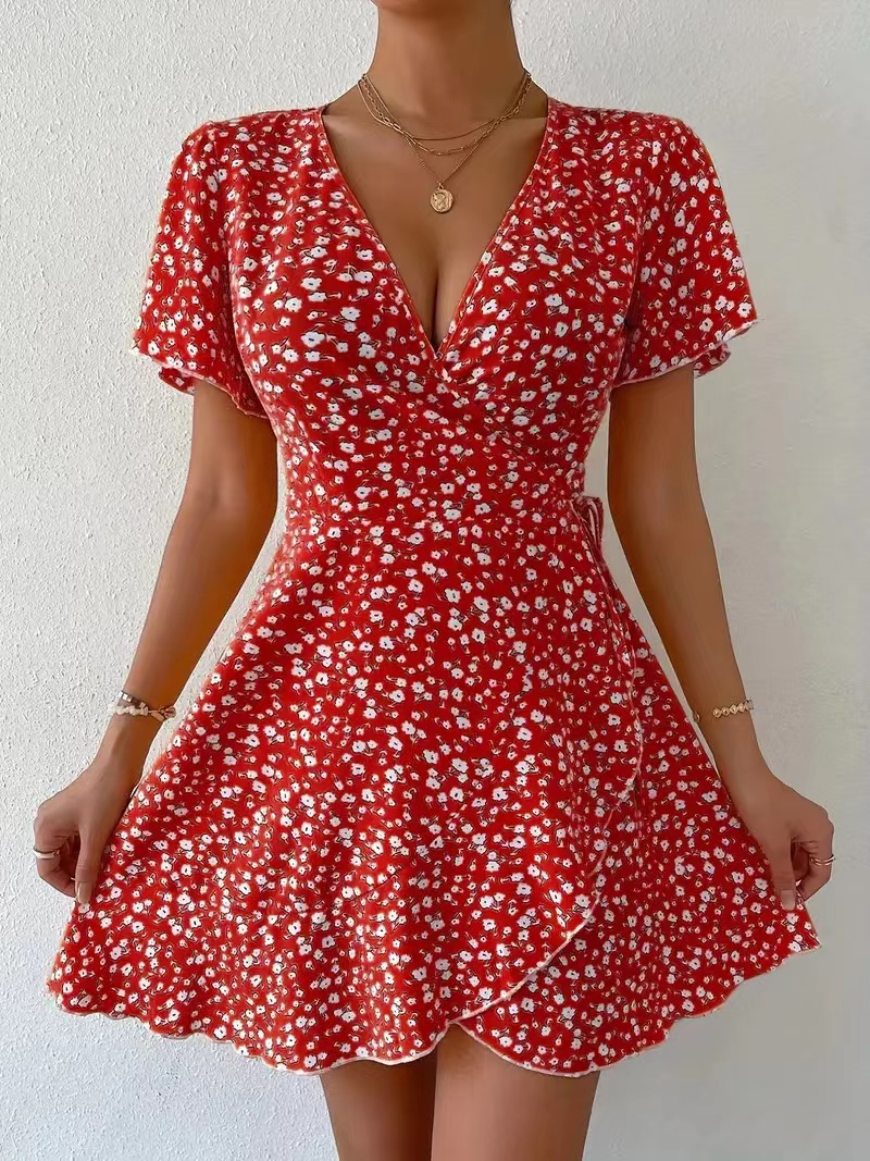 V-neck Printed Dress Image 3
