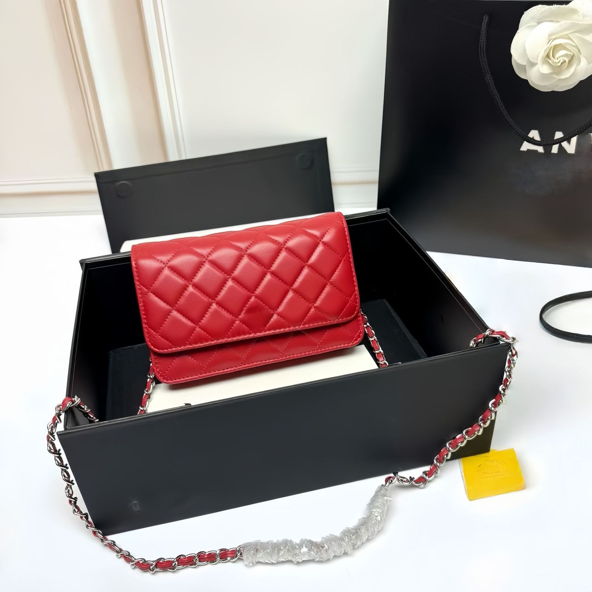 레드 실버 버클