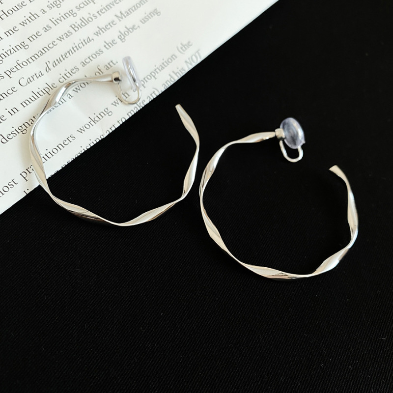 Clip de orejas - Plata 5cm