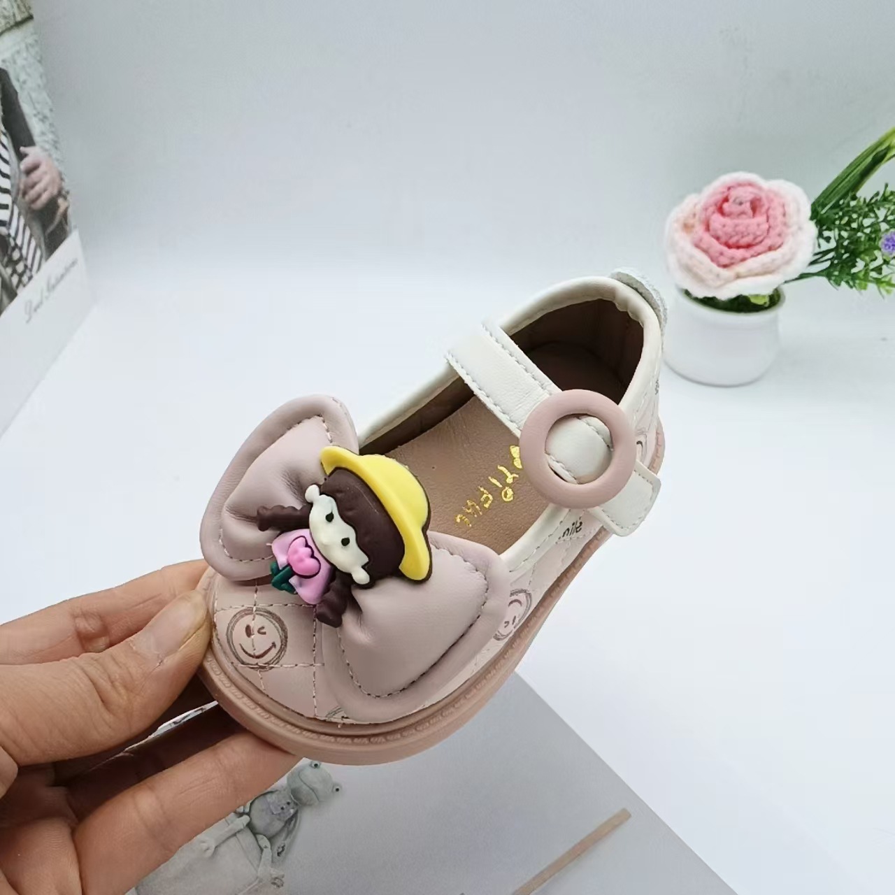 Zapatos de cuero de otoño para niñas, zapatos de dibujos animados, zapatos para bebés, zapatos para bebés con suela suave, zapatos de princesa, zapatos para niños suaves