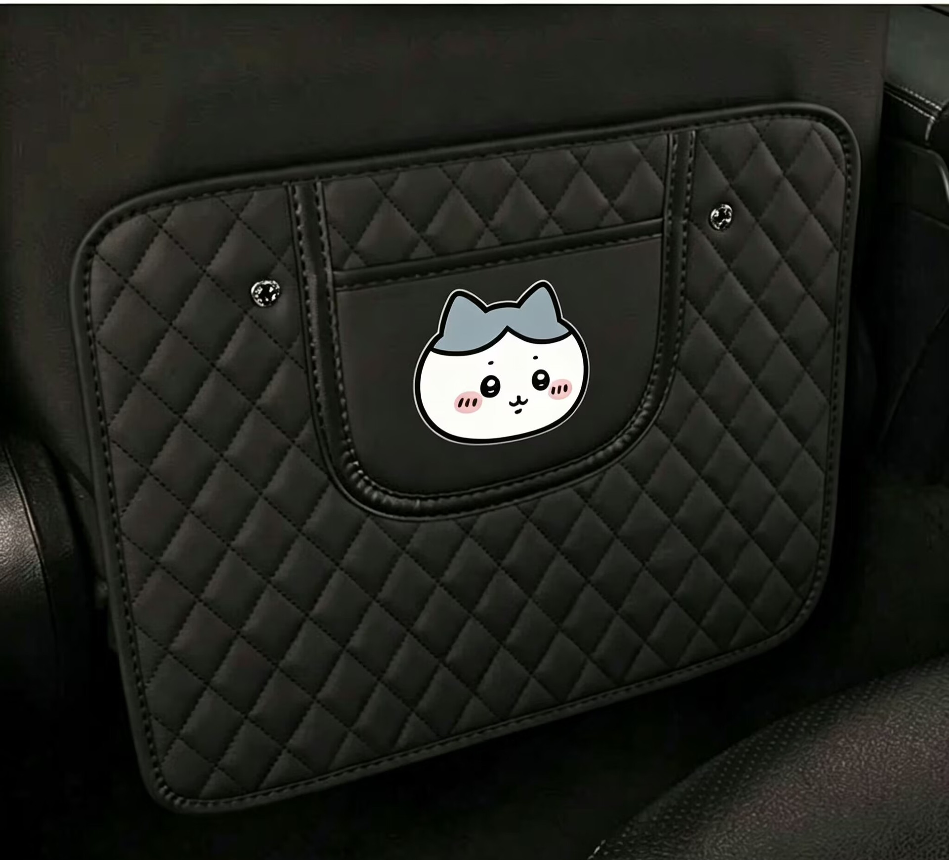 Car seat back anti-kick pad for children, rear seat anti-kick pad, Chiikawa cartoon cute Usagi seat anti-stain pad
