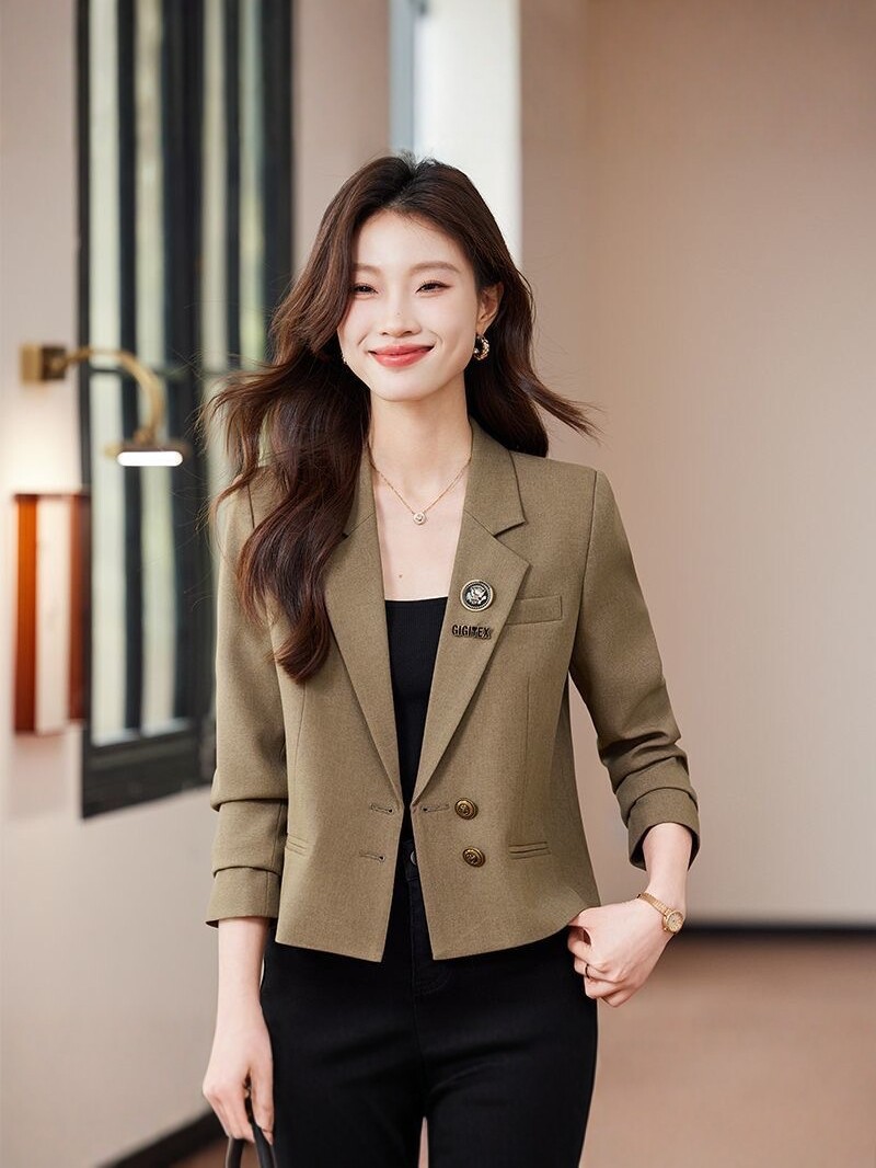 2026 Spring and Autumn New Collection: Petite Women's Short Blazer, Elegant Commute Casual Versatile Suit Top