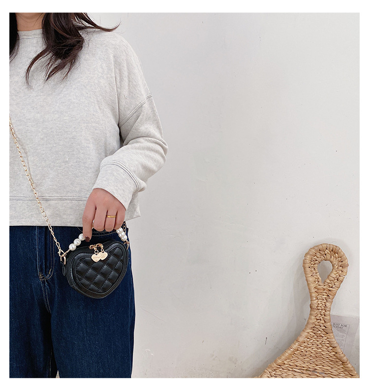 Lingge Pearl Chain Children's Bag Fashion One-shoulder Messenger Bag Coin Purse display picture 28