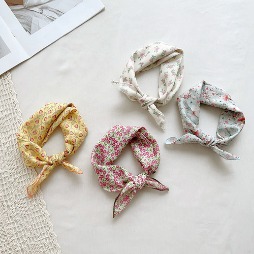 Japanese style cotton and linen versatile literary scarf head small square scarf new small floral scarf children's pure cotton fresh square scarf 