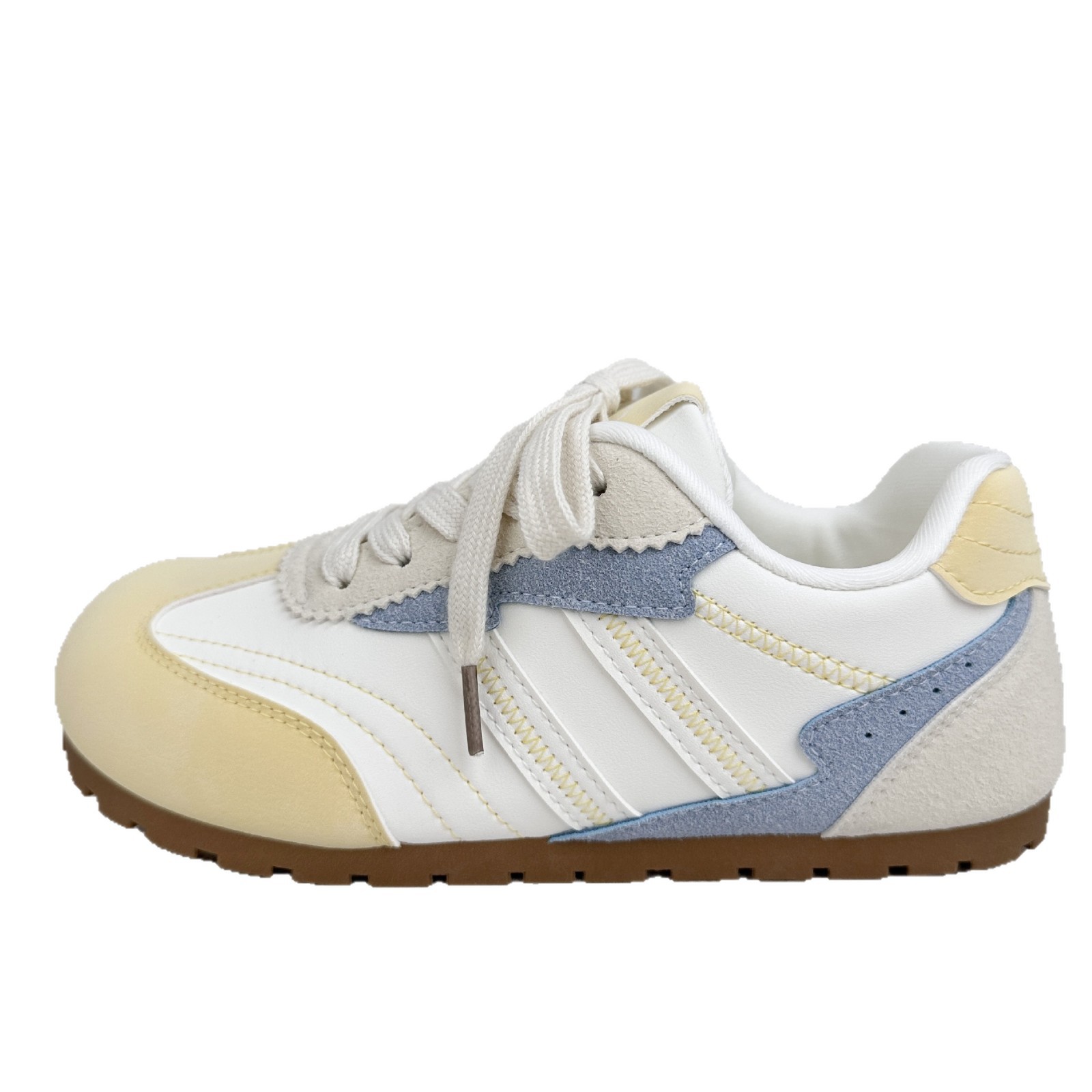 Zapatos de entrenamiento de mujeres Yuan Bo De2025 verano nuevo estilo explosivo con falda, zapatos casuales de suela blanda, zapatos blancos pequeños