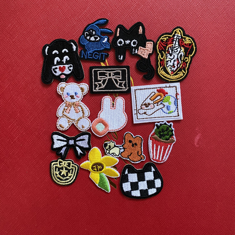 自粘款可爱卡通小熊小狗兔子蝴蝶结小花布贴羽绒服补丁贴diy