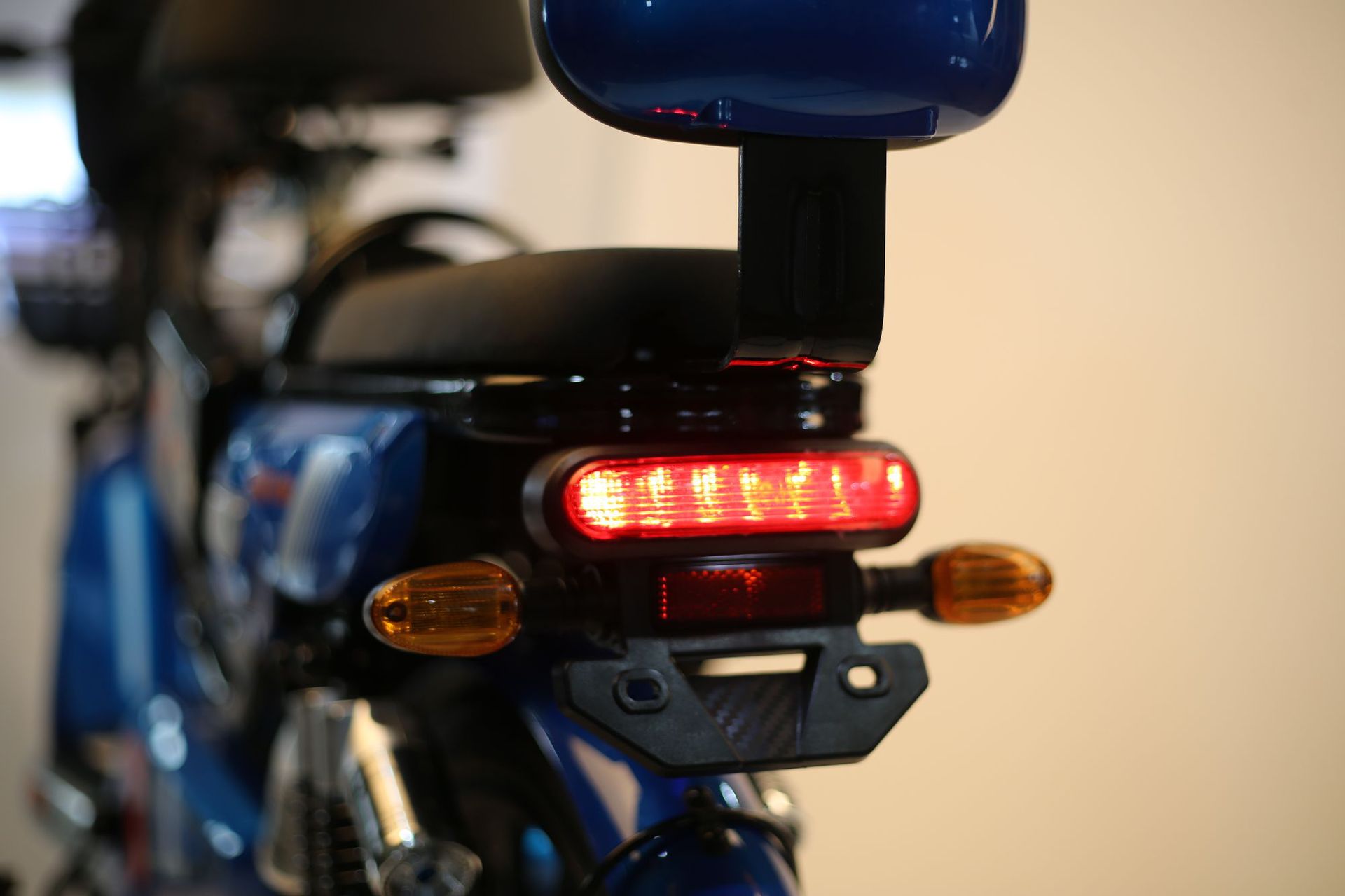 电动车整车 