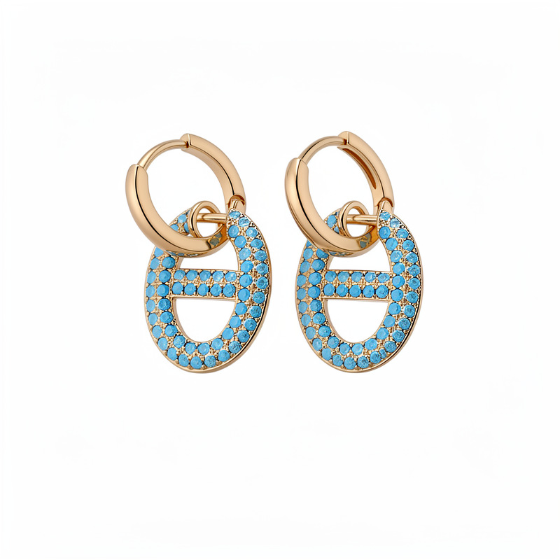 Zircon oval nariz de cerdo CD perfiles personales simples temperamento aretes ligeros lujosos alta sensación de auriculares al por mayor