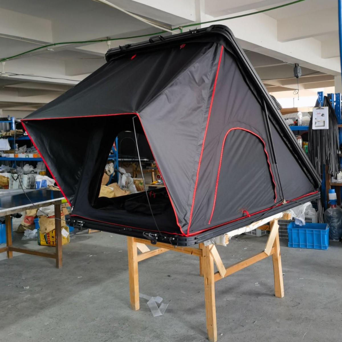 Carpa de techo automática de aleación de aluminio auto-conductora al aire libre RV plegable a prueba de agua camping viaje