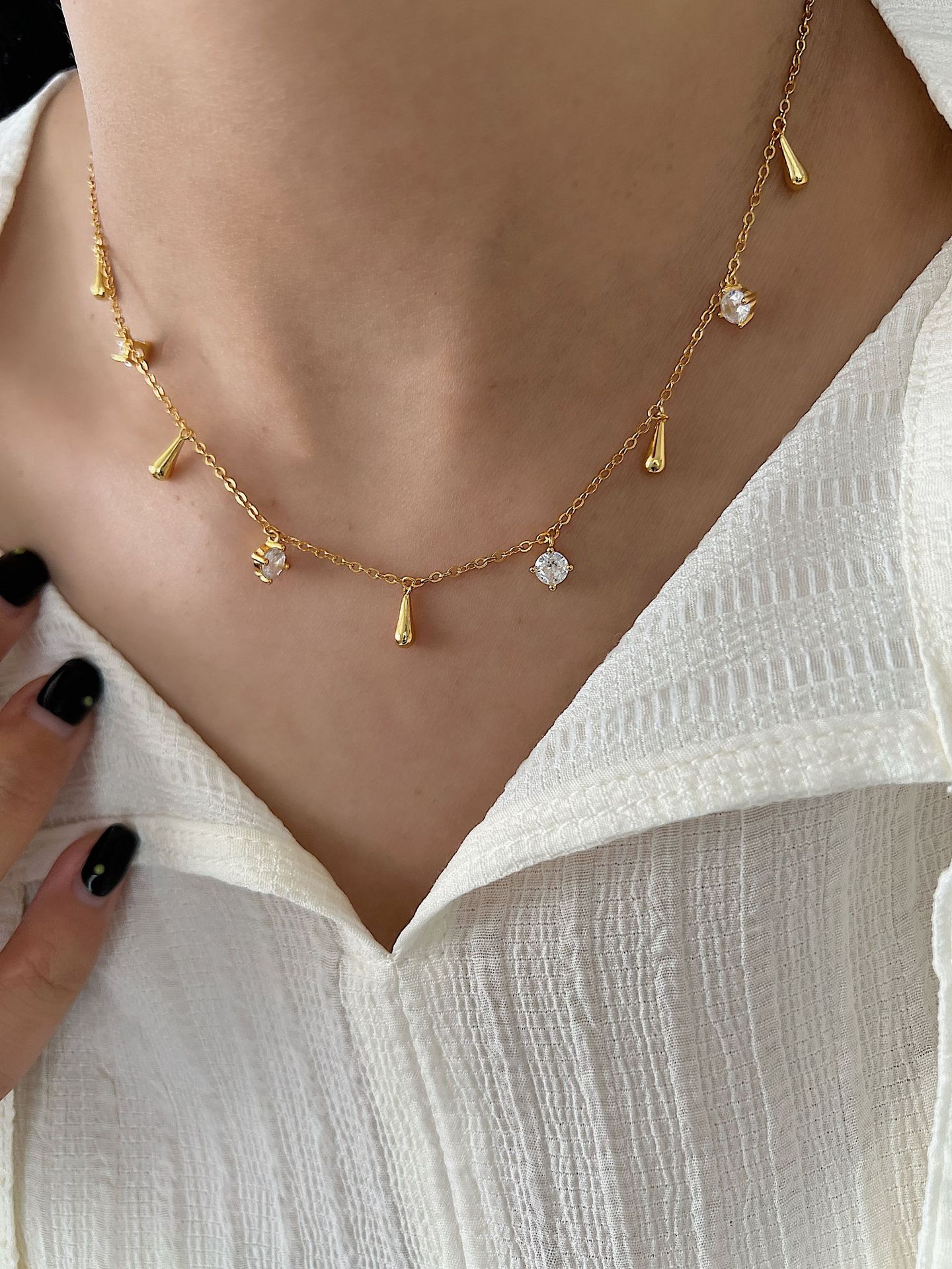 8g Weight 925 Sterling Silver Pendant Material Zircon Inlay Material Necklace Classification 925 Sterling Silver Zircon Round Water Droplets Necklace