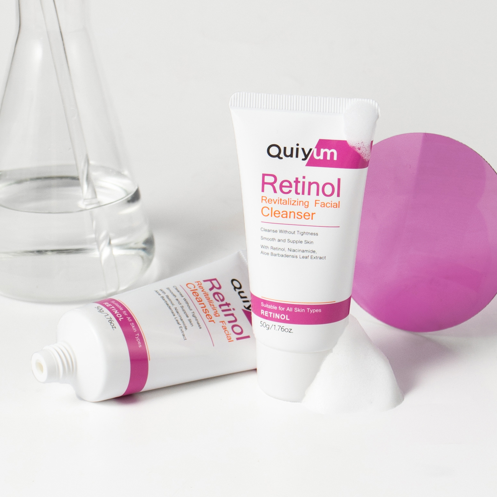QUIYUM Retinol Facial Cleanser 50g, a cross-border skincare manufacturer, is a pore-cleansing, hydrating and moisturizing facial cleanser undefined