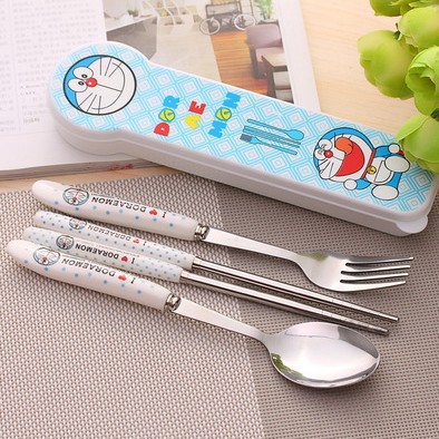 상자가있는 징글 숟가락 젓가락 포크