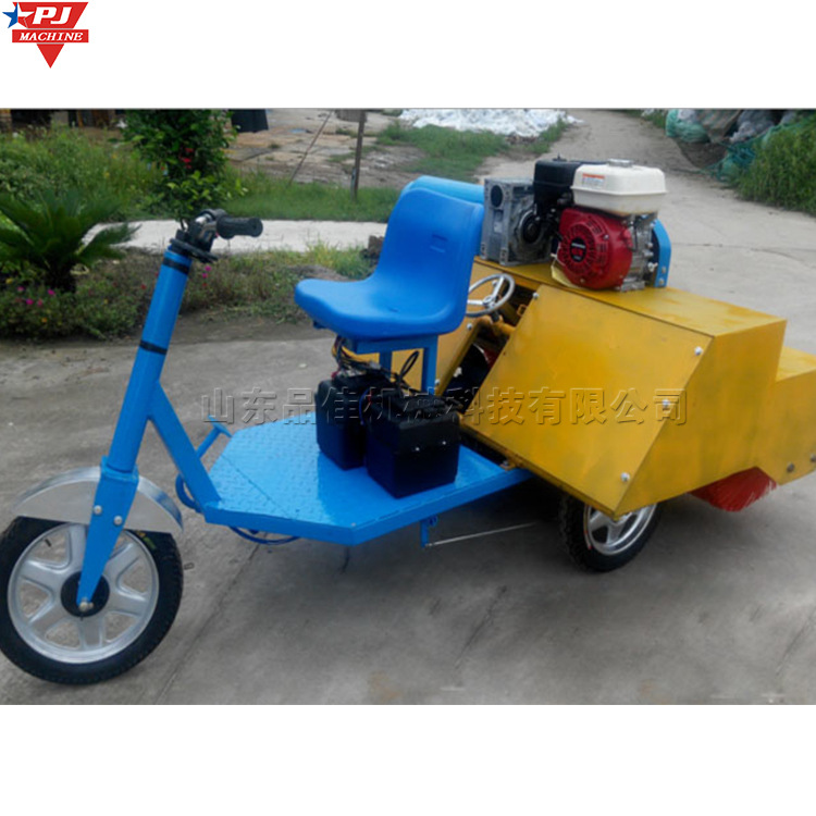三轮车式冲砂机 座驾式梳草冲砂一体机 汽油动力自走式梳草机