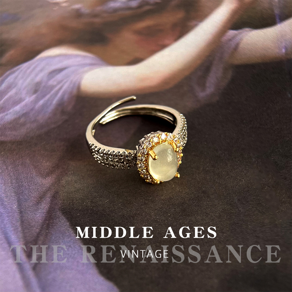 Vintage French light luxury white agate zircon ring with adjustable opening