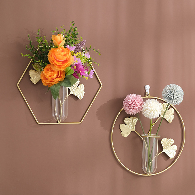 Ginkgo leaf with test tube wall decoration pendant creative room layout restaurant wall green plant hydroponic wall decoration