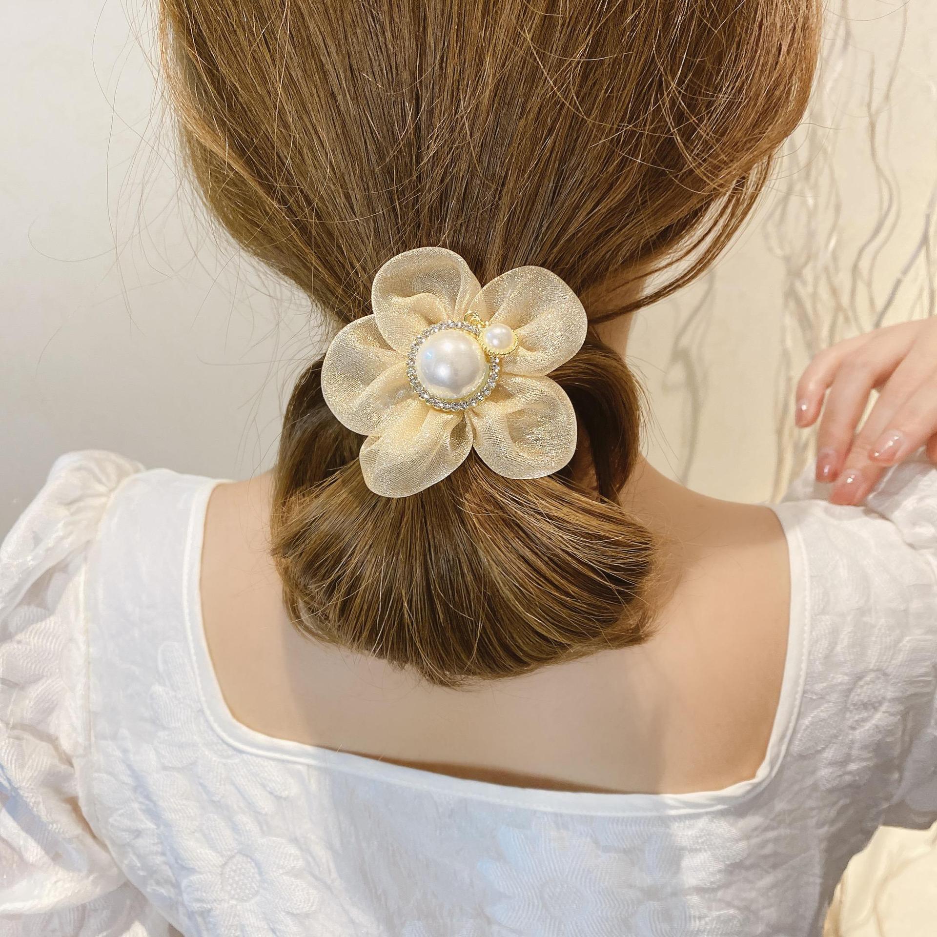 Corea del Sur Dongdaemun pequeñas flores corredores de cabello para mujeres correa de cabello para niñas correa de correa de perlas