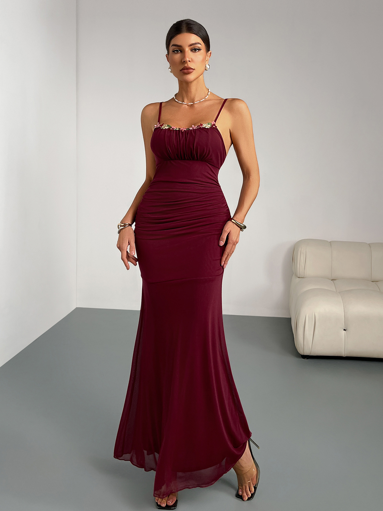 Temperamento diosa fan sexy falda de tirantes para niños 2025 verano nuevo estilo cintura delgada bolso delgado vestido de cadera image 4