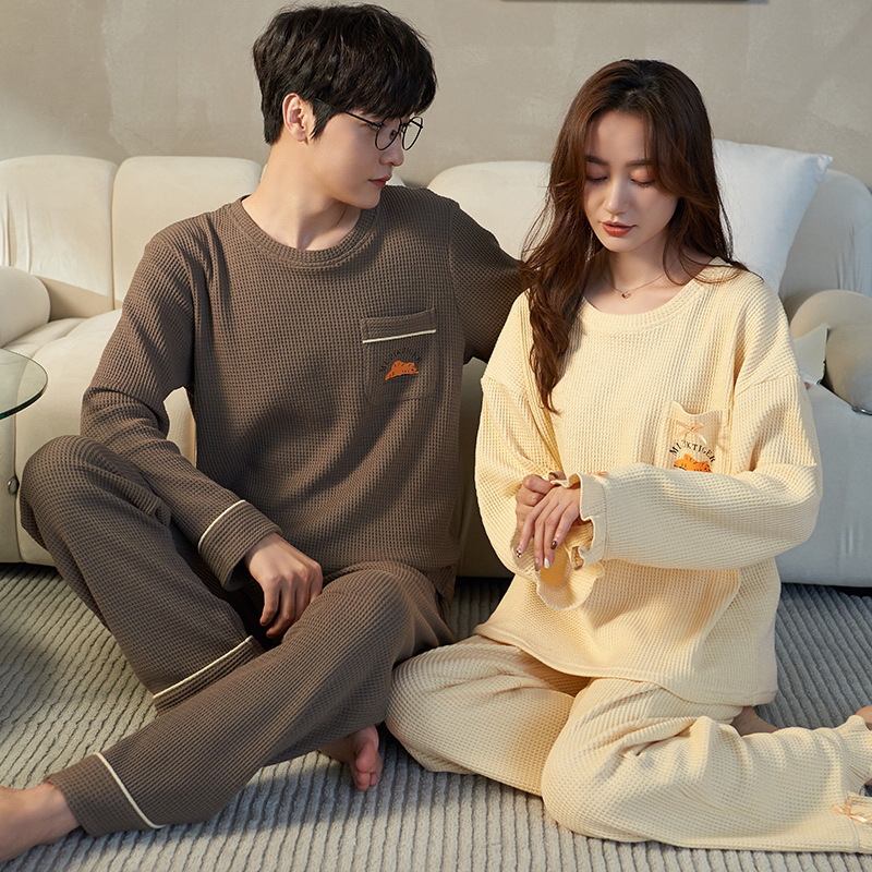 Primavera y otoño pareja pijamas de algodón de invierno de las mujeres de dibujos animados lindo de manga larga casual hombres simples más tamaño homewear traje