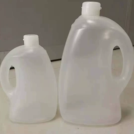 塑料瓶、壶;塑料桶;化妆品包装