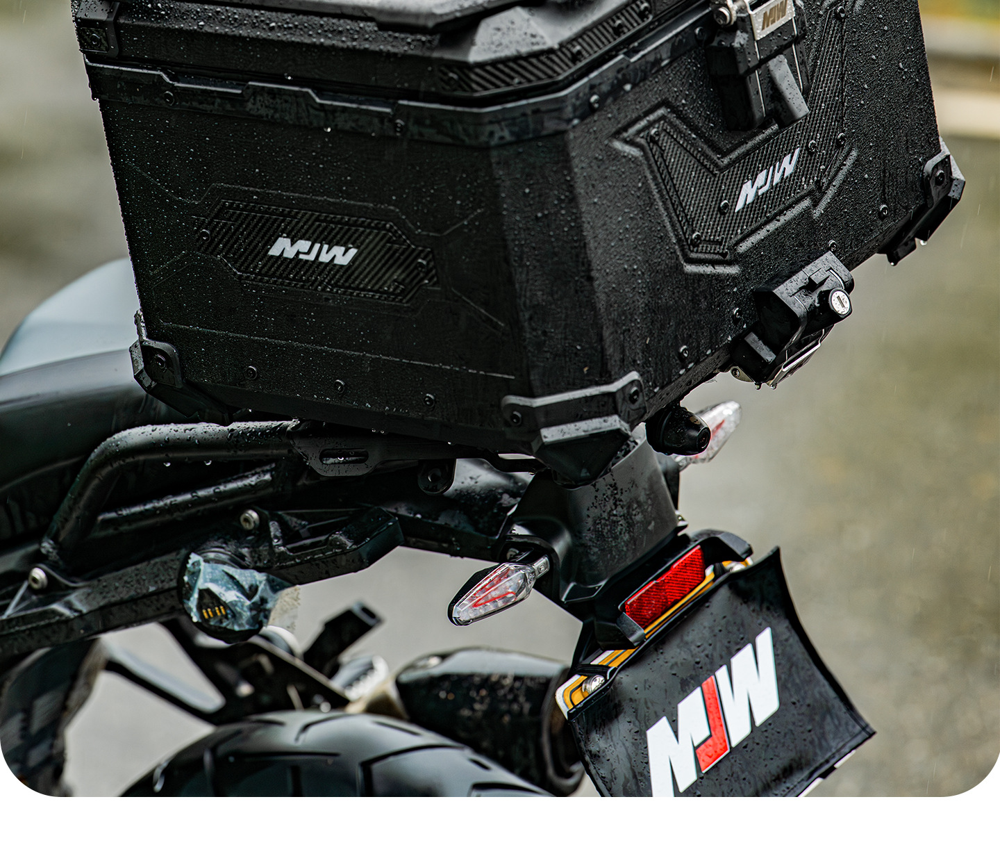 New Model Big Demon Hanging Lock Box Bm Lock 45L55L Quick-Release Motorcycle Aluminum Alloy Tail Box Waterproof Storage Box