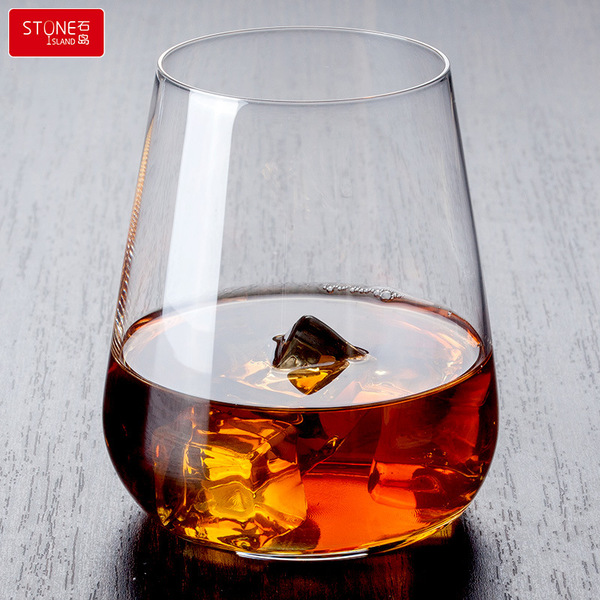crystal wineglass for whiskey