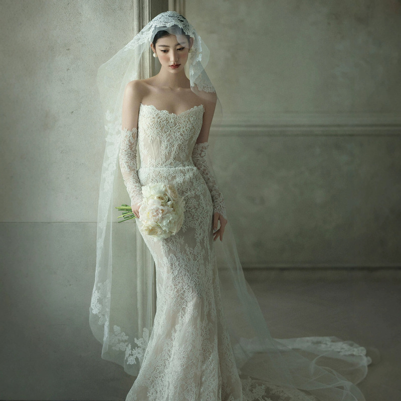 Mermaid wedding dress for brides, 2026 new French vintage lace strapless main dress, forest style with small train, light wedding dress for travel photography
