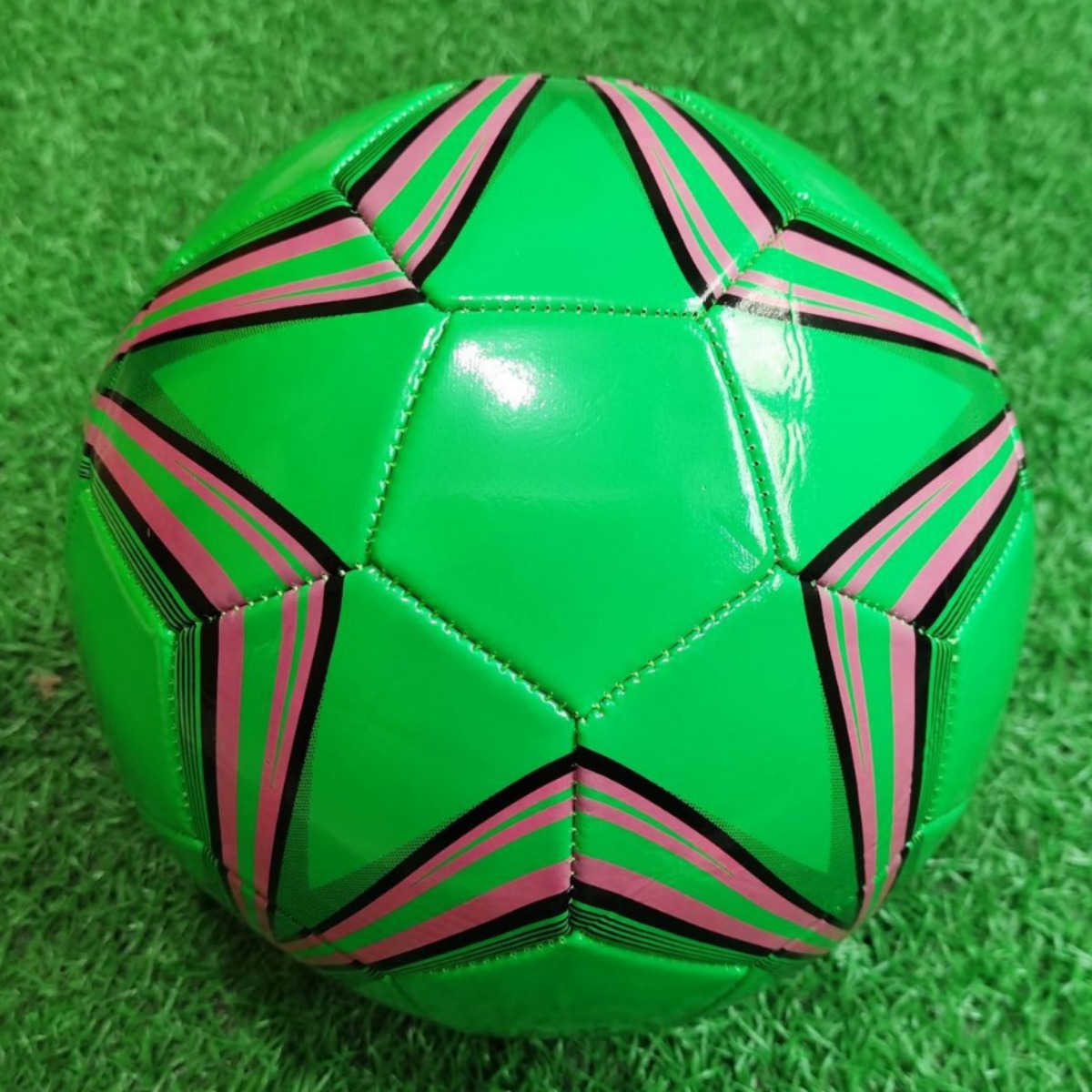 足球厂家现货批发低中高档PVC足球 5号机缝足球 款式混装 可定制