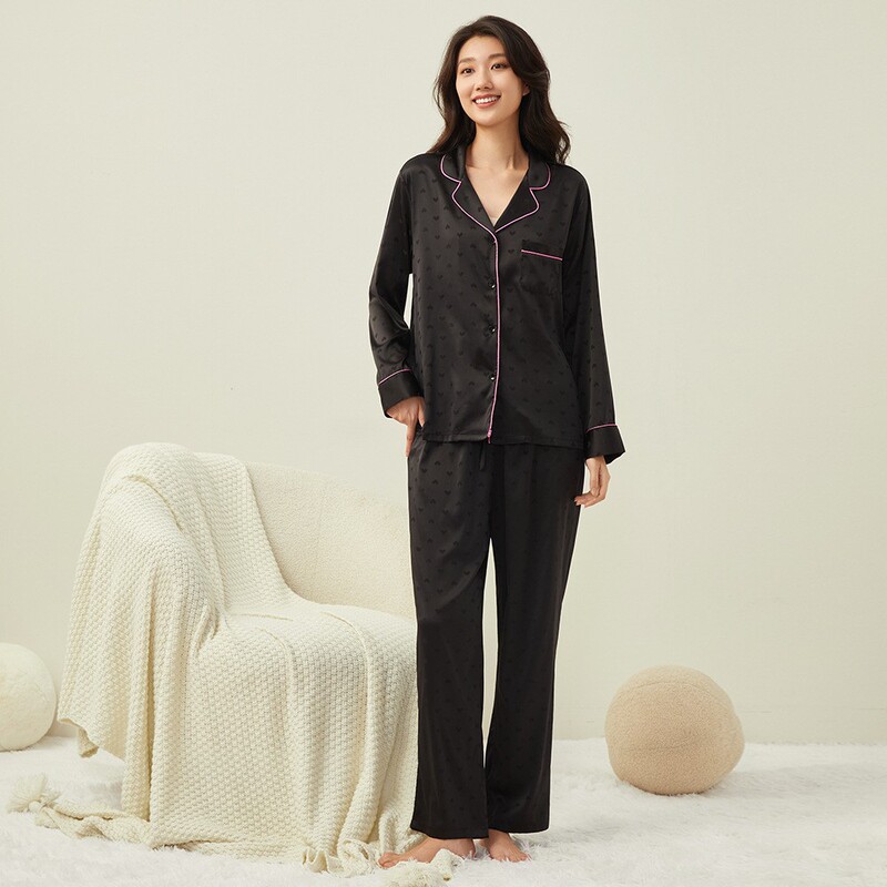 2026 Celebrity Style Stretch Satin Jacquard Little Heart Pajamas for Women European and American Style Homewear Wholesale 2026 Celebrity Style Stretch Satin Jacquard Little Heart Pajamas for Women European and American Style Homewear Wholesale