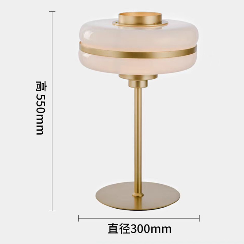Lámpara de mesa de estudio creativa minimalista posmoderna de fábrica, modelo de diseñador de lujo ligero, lámpara de mesa de decoración de oficina
