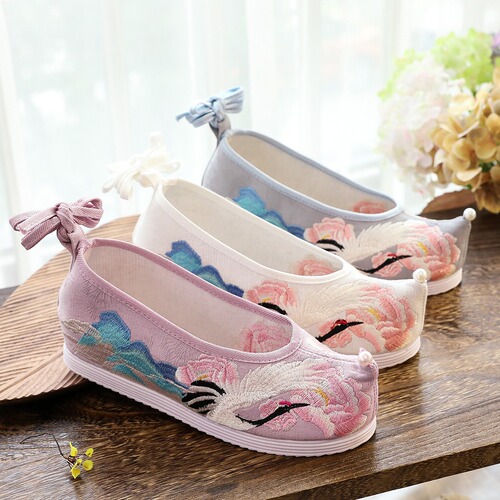 Bow shoes, Hanfu shoes, ancient style women's embroidered cloth shoes, inner heightening cocked toe costume shoes for students