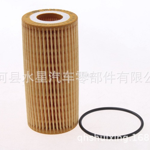 批发机油格 06E115562A 06E115466 06E115562 HU7222机油滤清器