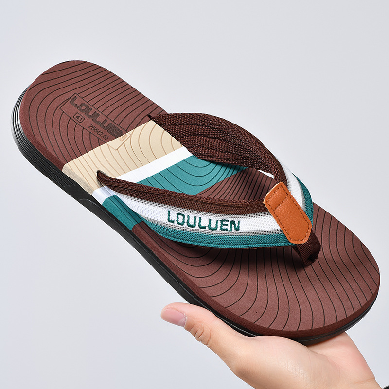 Nouveau type de tongs antidérapantes pour la plage, sandales d'extérieur à clipser pour hommes, pantoufles d'été à la mode_voghion.com