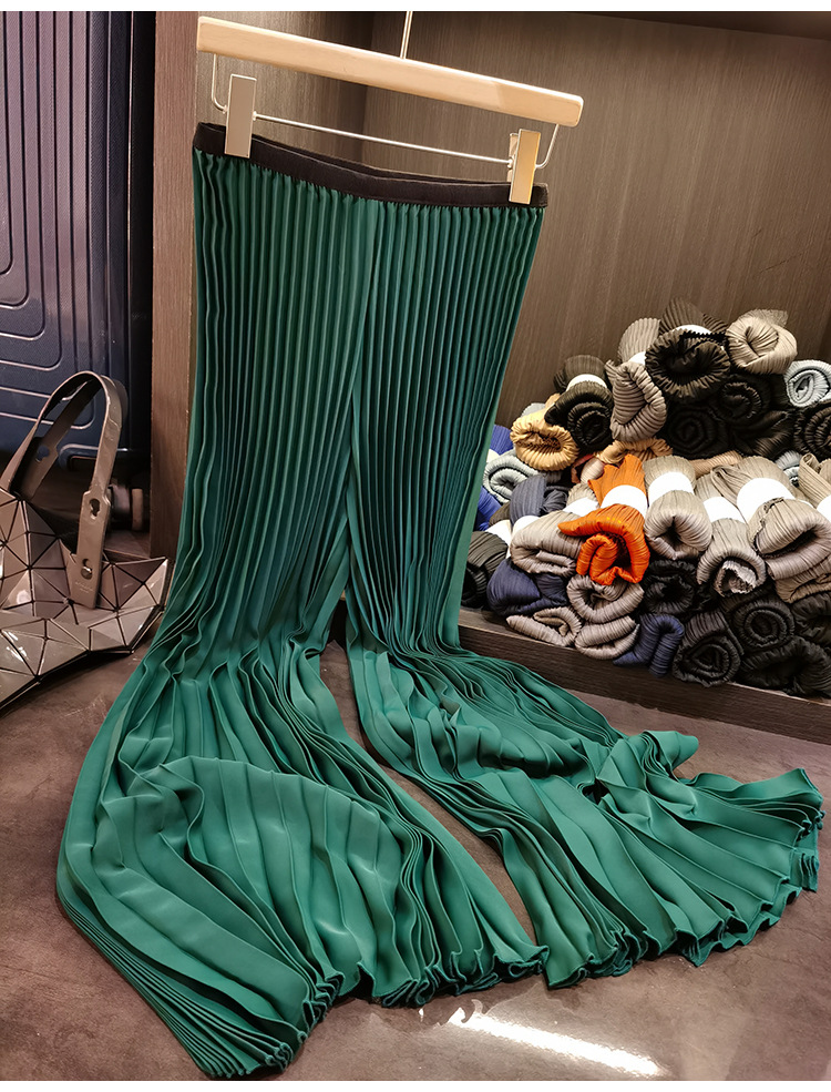 Quần culottes nữ ống rộng cạp cao, chất liệu mỏng nhẹ, phong cách xếp ly phối màu, form suông rộng thoải mái — màu đen, màu trắng, màu xanh đậm, xanh lá cây chi tiết 6