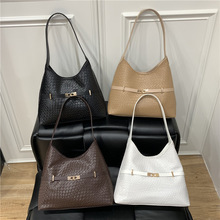 �ﶬ�͹Ű���Ůʿ�¿���������y�μ���r�аٴ�߼���ͨ�����ذ�