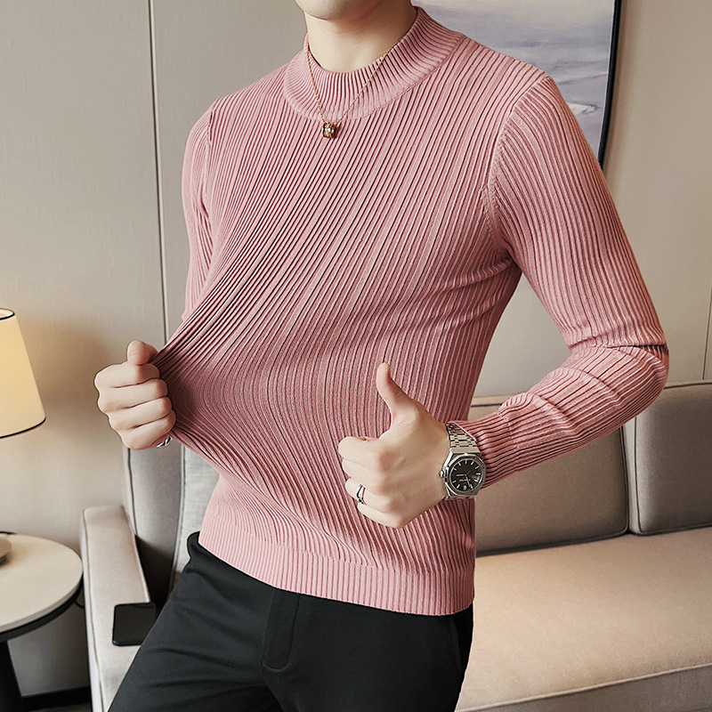En stock de otoño e invierno de los hombres Nuevo medio cuello alto stretch textura suéter Delgado Coreano a rayas pullover bottoming suéter