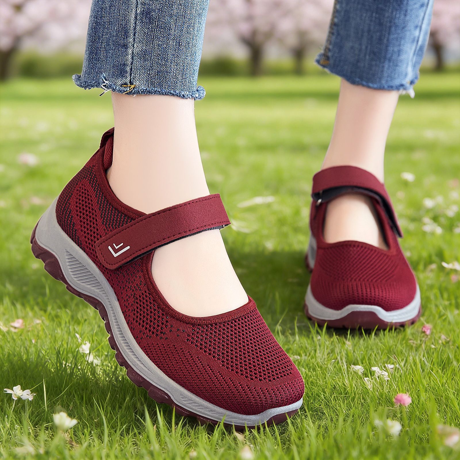 Zapatos de mujer transfronterizos zapatos de madres zapatos de mediana edad zapatos casuales zapatos velcro velcro zapatos de hombre mayor