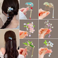 超仙の甘い鈴蘭の髪はレトロな国風の花を櫛にします。