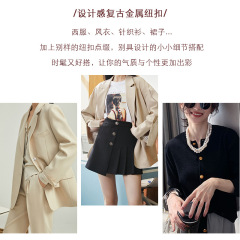 Wholesale New Metal Buttons in English Style Shield Buttons for Girls' Coats and Boys' Sweaters and Western Suits