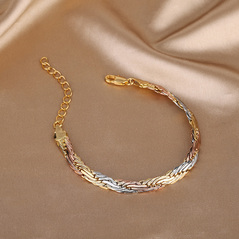 Zhuang Sheng joyería temperamento retro al por mayor diseño de nicho collar versátil de color galvanizado de oro tejido cuerda de cáñamo traje de cadena