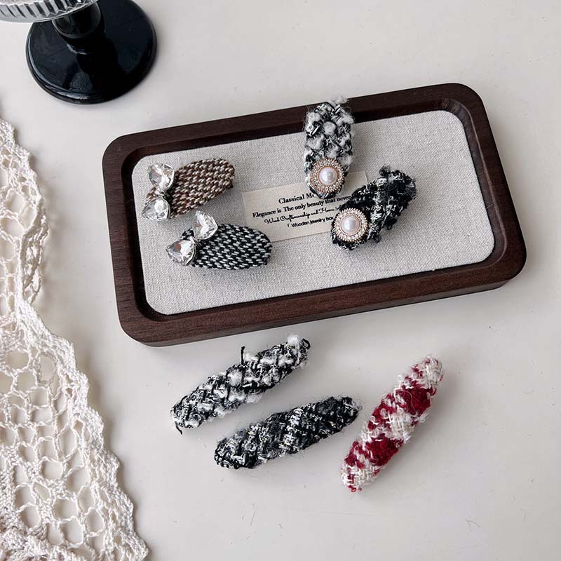 Autumn and Winter Knitted Plush Duckbill Clip One-character Clip High-grade Rhinestone Bow Hairpin Women's Exquisite Bangs Side Clip