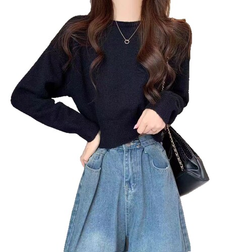 Korean New Style Off-Shoulder Soft & Tender Short Pullover Sweater for Women—Fashionable, Relaxed-Style Knitted Base Layer Top for Inner Wear
