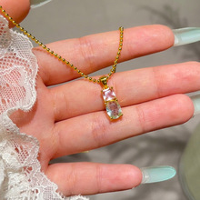 {׺wʯŮС³ĶͰiСtͬٴ