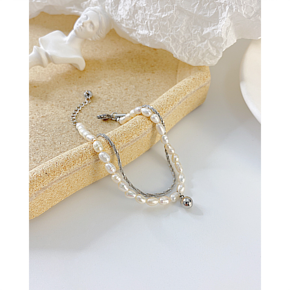 Bracelet En Acier Inoxydable De Boule De Chaîne De Perles D&#39;eau Douce Simple De Mode Coréenne Femmes display picture 3