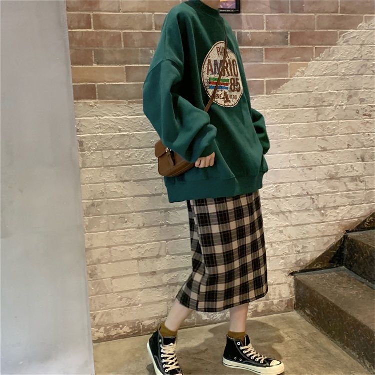 大码胖显瘦炸街套装女秋减龄洋气印花卫衣格子半身裙复古两件套